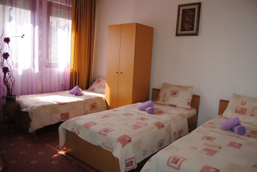 Joleski Accommodation Ohrid Bagian luar foto