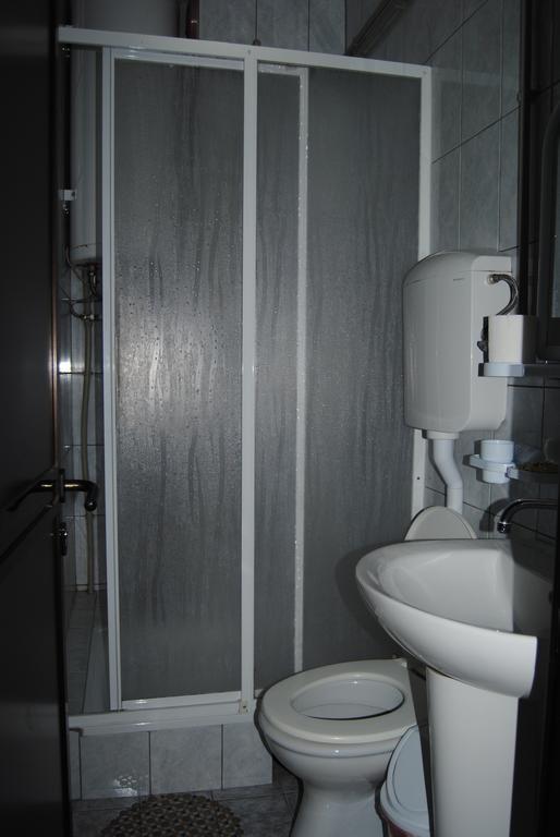 Joleski Accommodation Ohrid Bagian luar foto