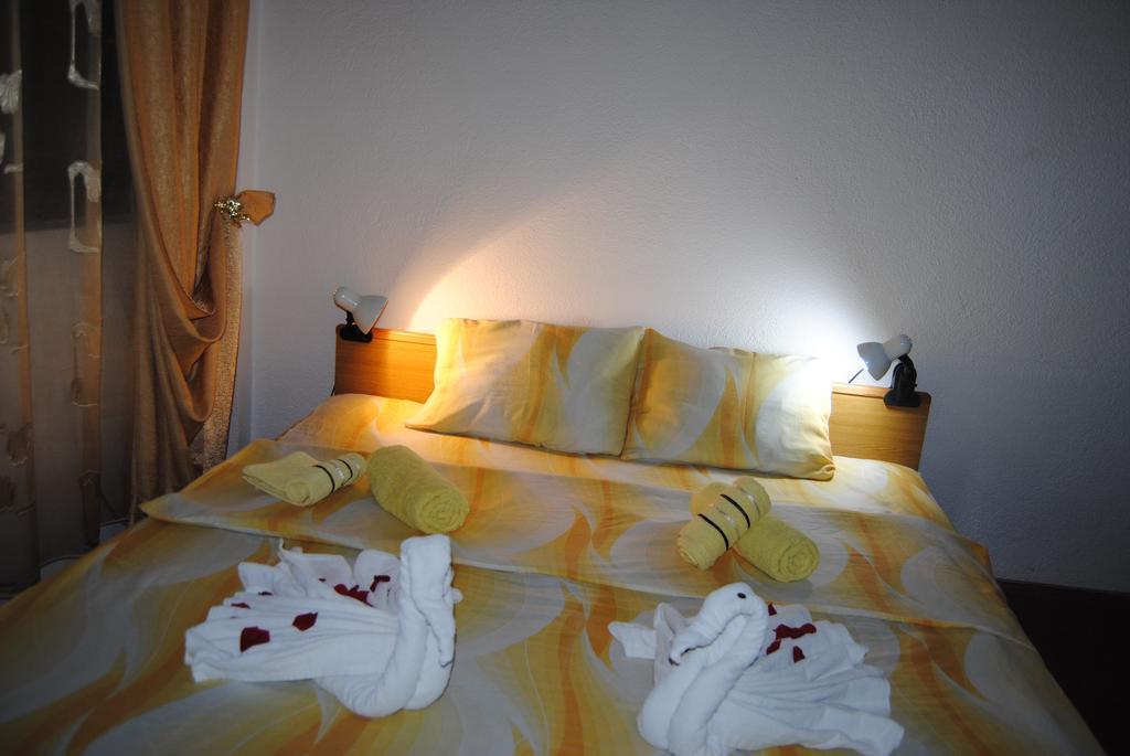 Joleski Accommodation Ohrid Bagian luar foto